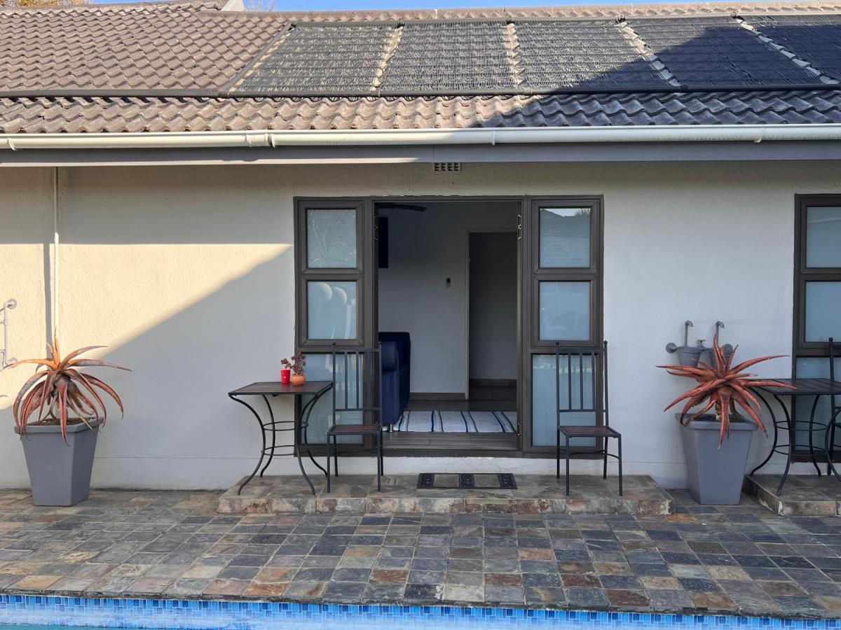 2 Op Terblanche Guesthouse Boksburg Luaran gambar