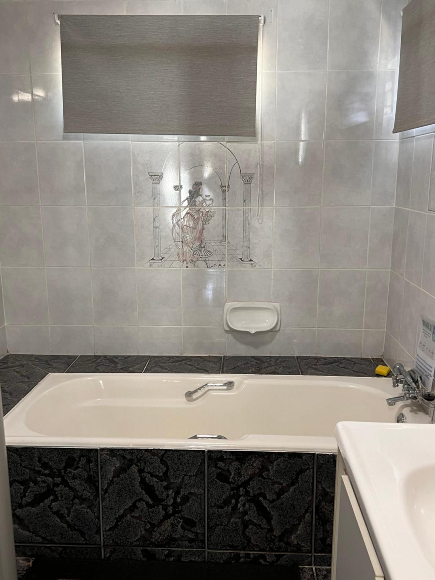2 Op Terblanche Guesthouse Boksburg Luaran gambar