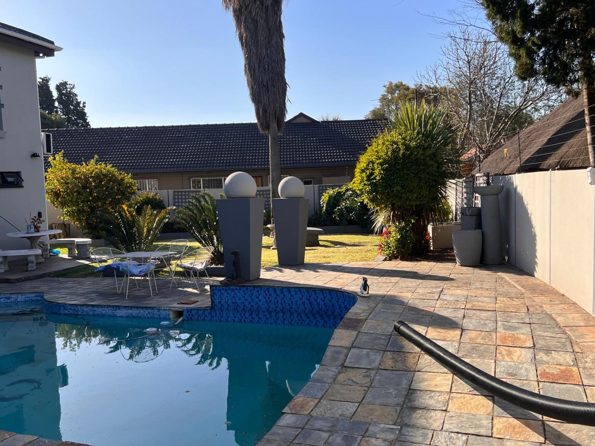 2 Op Terblanche Guesthouse Boksburg Luaran gambar