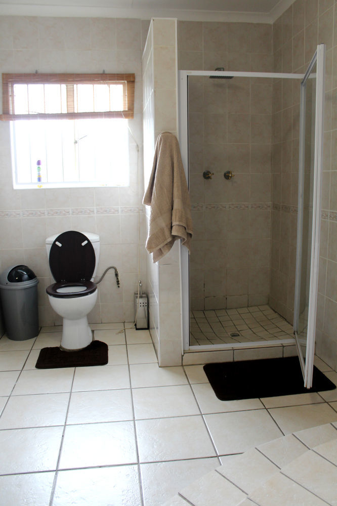 2 Op Terblanche Guesthouse Boksburg Luaran gambar